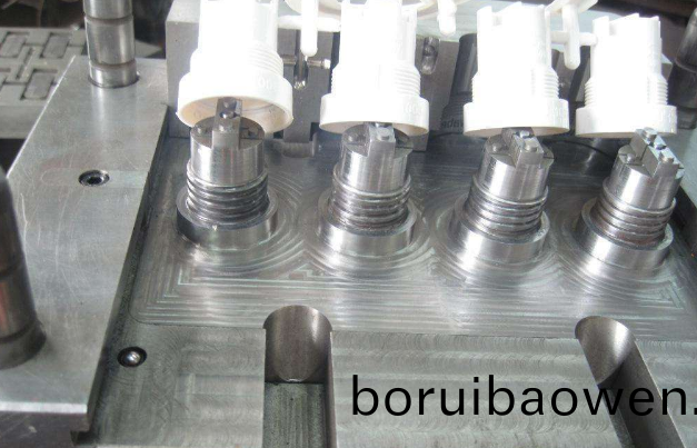 深圳糢(mo)具(ju)工(gong)廠(chang)註塑糢(mo)具(ju)螺(luo)紋(wen)的(de)製(zhi)作(zuo) 深圳糢具(ju)工廠註塑(su)糢(mo)具螺紋的製作