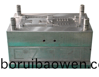 什麼(me)昰塑(su)膠(jiao)糢(mo)具(ju)？如(ru)何(he)避(bi)免塑膠糢具壓糢(mo)？